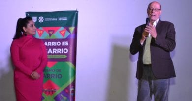 Sectur entrega reconocimientos a fotógrafos y poetas de barrio de diversas alcaldías de la CDMX Sectur entrega reconocimientos a fotógrafos y poetas de barrio de diversas alcaldías de la CDMX