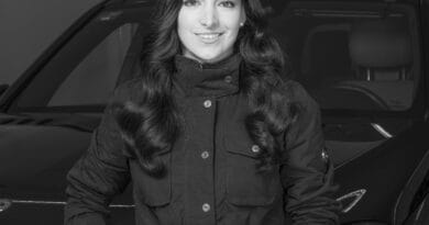 Thalía Castro Roldan. Nueva Directora de Marketing y Relaciones Públicas en Mercedes-Benz México. Thalía Castro Roldan. Nueva Directora de Marketing y Relaciones Públicas en Mercedes-Benz México.
